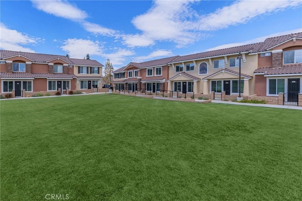 16852 Muscatel - Photo 22
