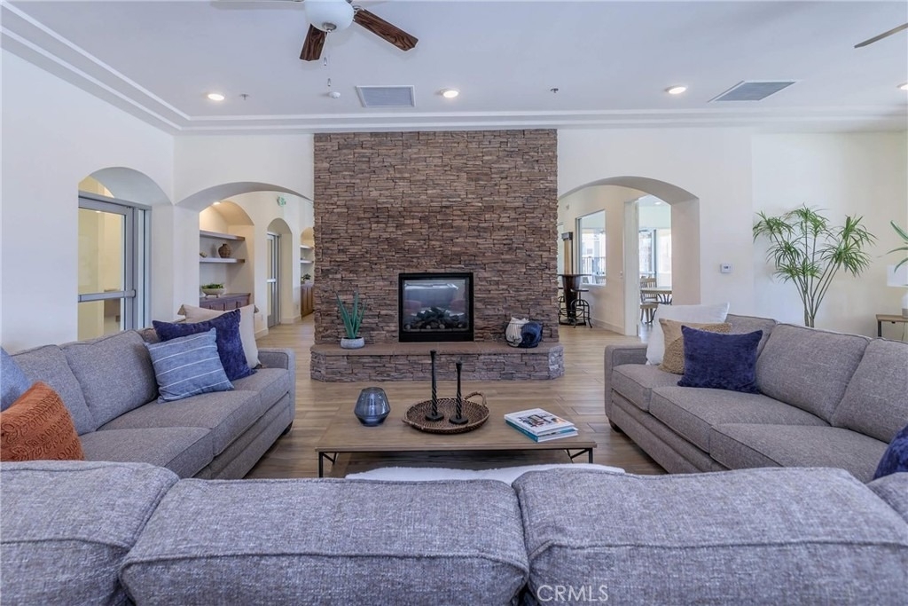 16852 Muscatel - Photo 14