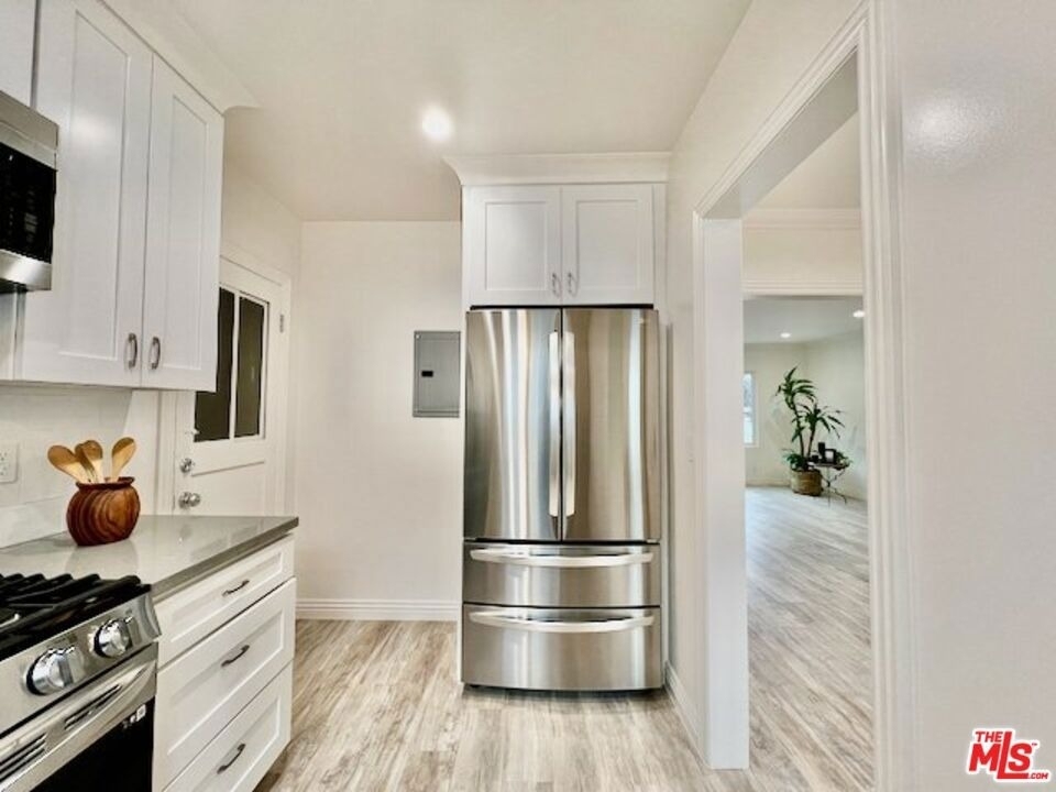 124 N Pass Avenue - Photo 4