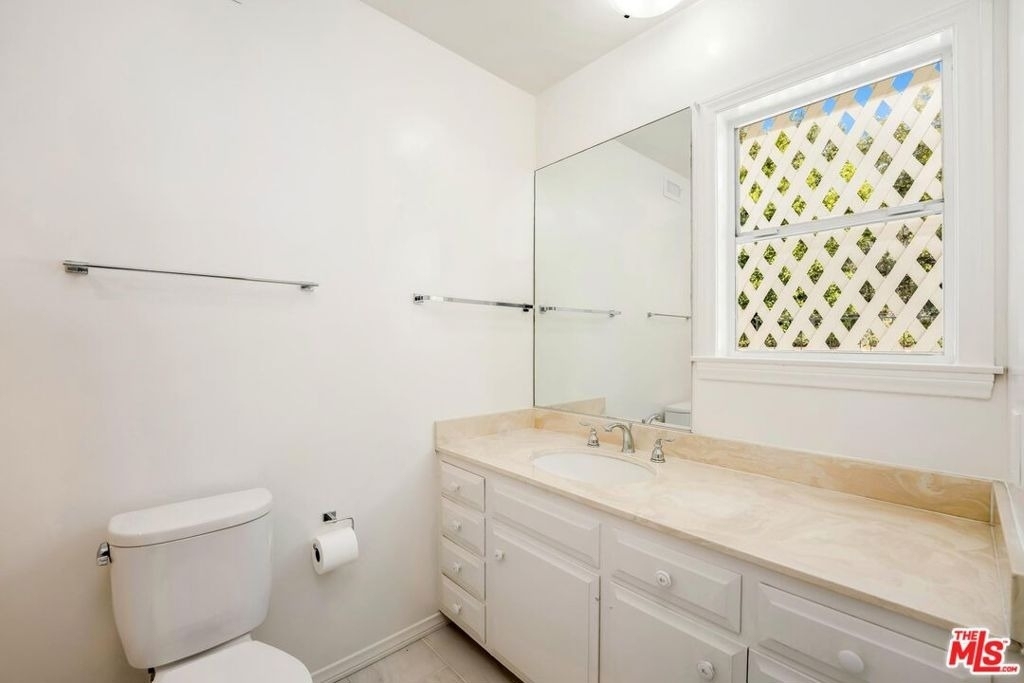 949 N Norman Place - Photo 23