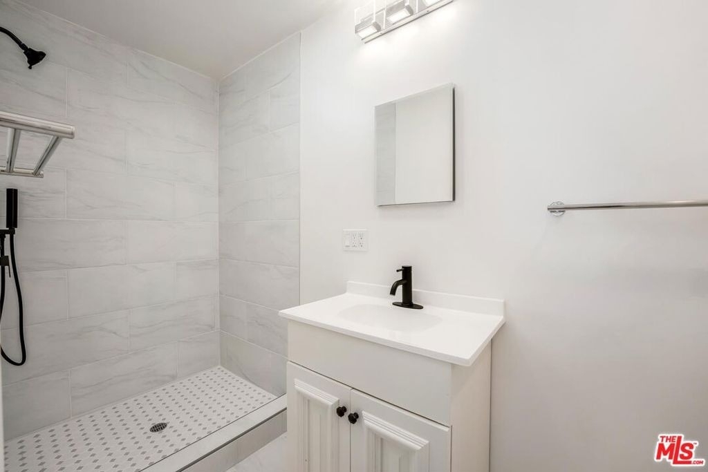 949 N Norman Place - Photo 25