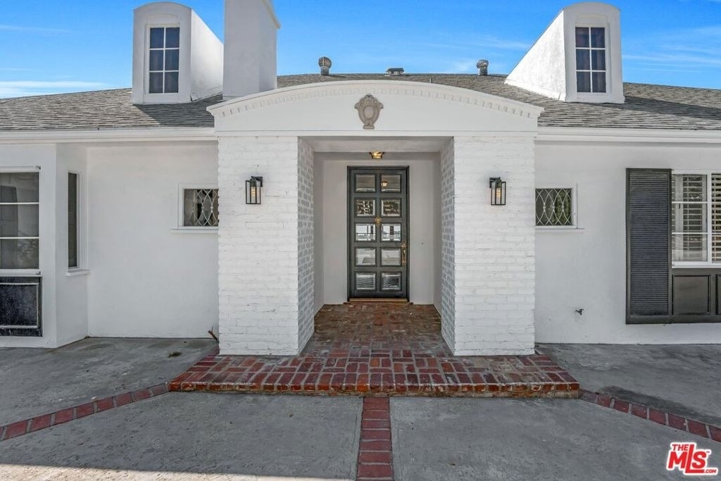 949 N Norman Place - Photo 35