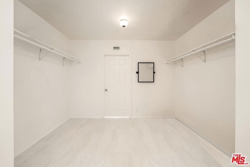 949 N Norman Place - Photo 19
