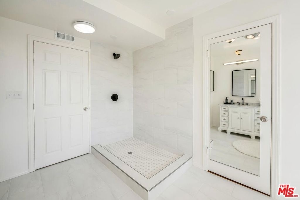 949 N Norman Place - Photo 21