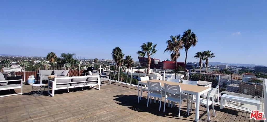 935 N San Vicente Boulevard - Photo 15