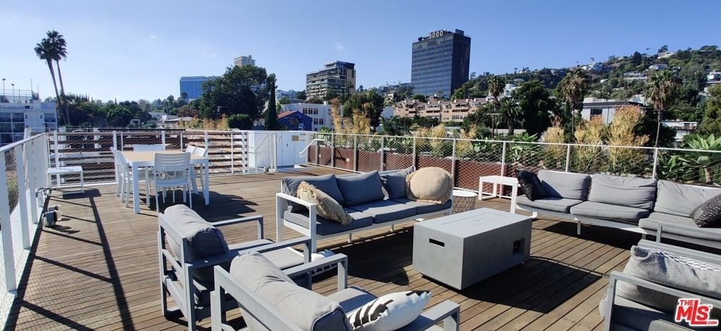 935 N San Vicente Boulevard - Photo 17