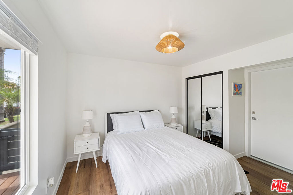 213 17th Street - Photo 11