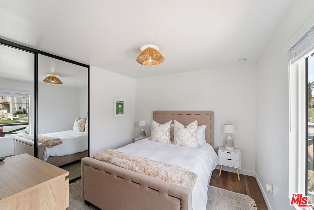 213 17th Street - Photo 13