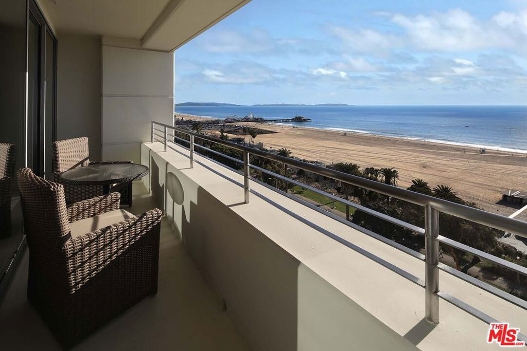 1221 W Ocean Avenue - Photo 3