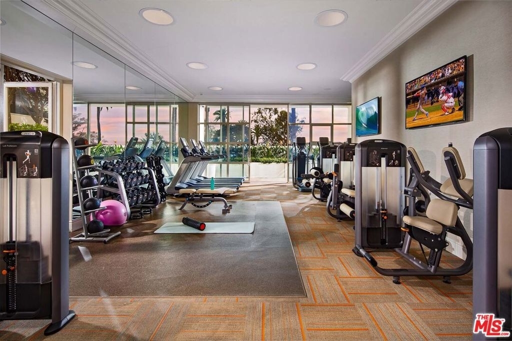 1221 W Ocean Avenue - Photo 17