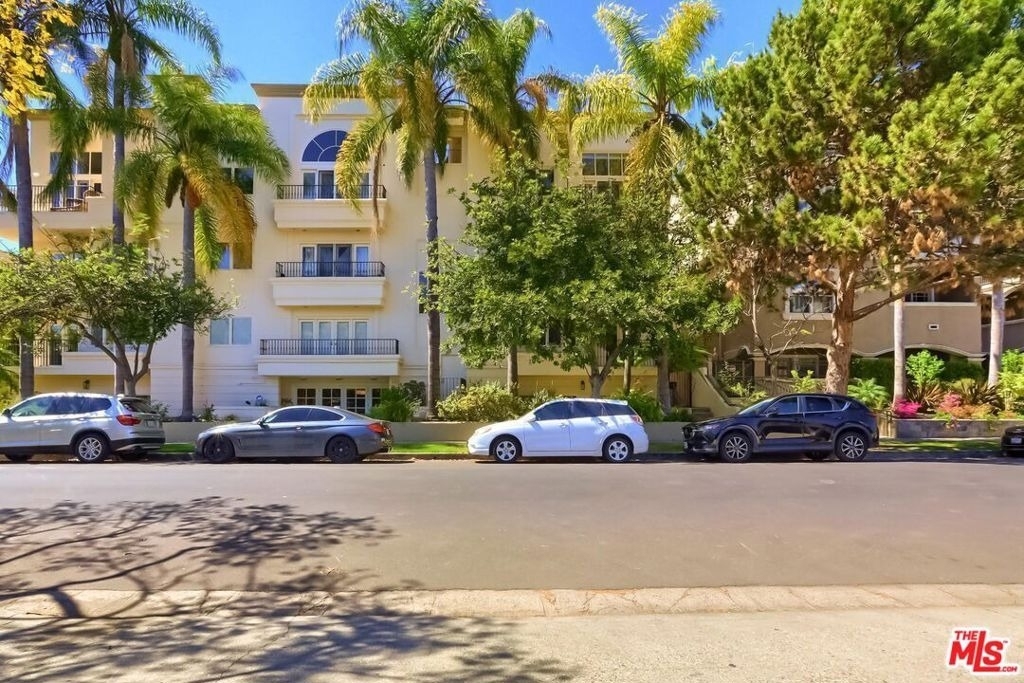 435 Arnaz Drive - Photo 1