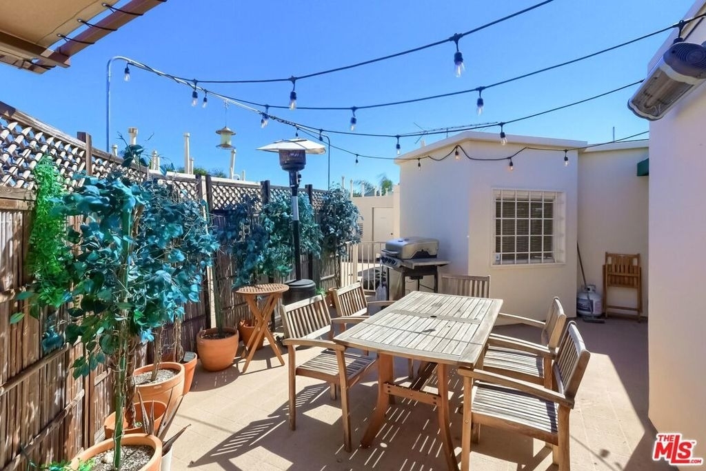 435 Arnaz Drive - Photo 30