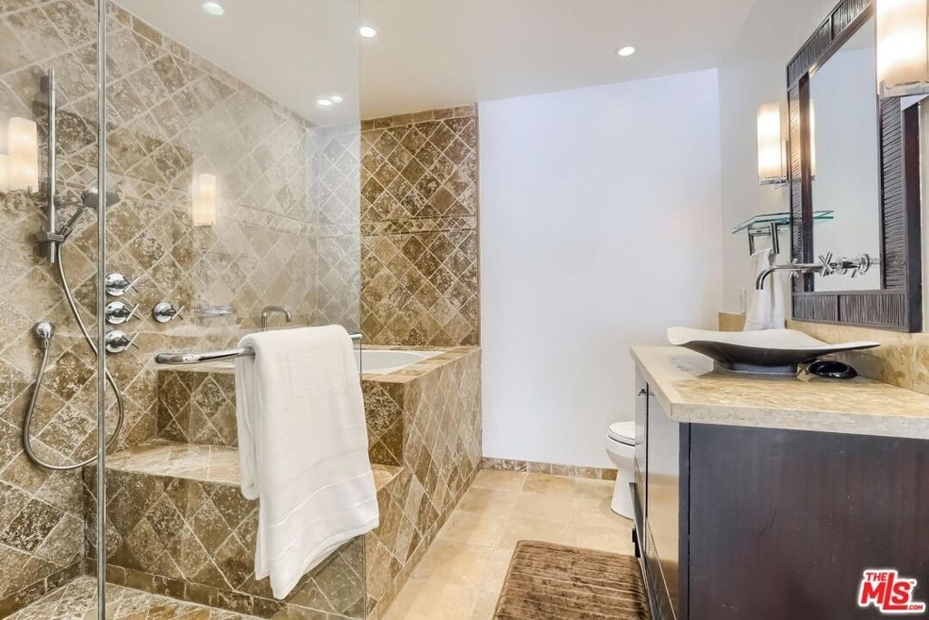 435 Arnaz Drive - Photo 19