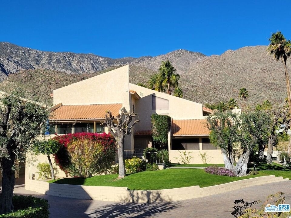 2600 S Palm Canyon Drive - Photo 17