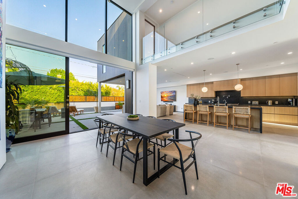 200 N Doheny Drive - Photo 50