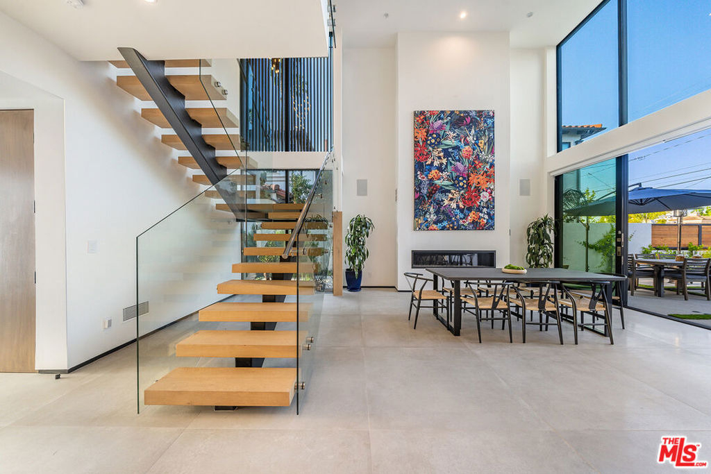 200 N Doheny Drive - Photo 35