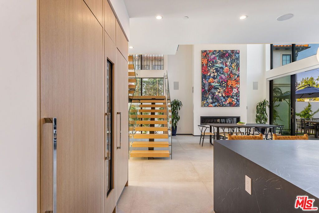 200 N Doheny Drive - Photo 53