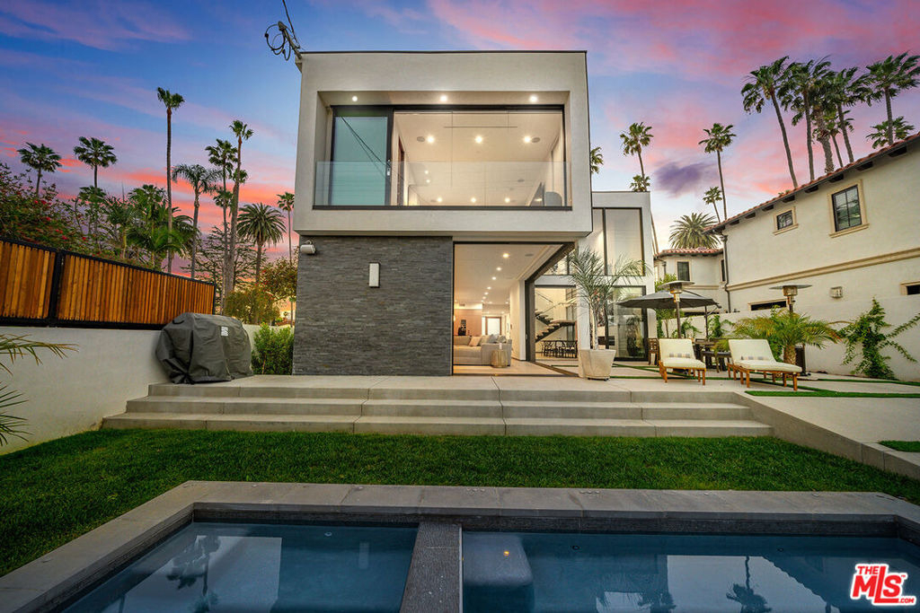 200 N Doheny Drive - Photo 12