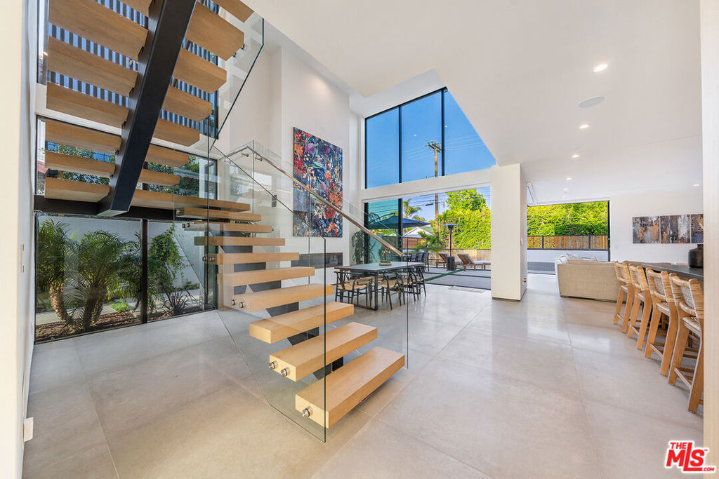 200 N Doheny Drive - Photo 33