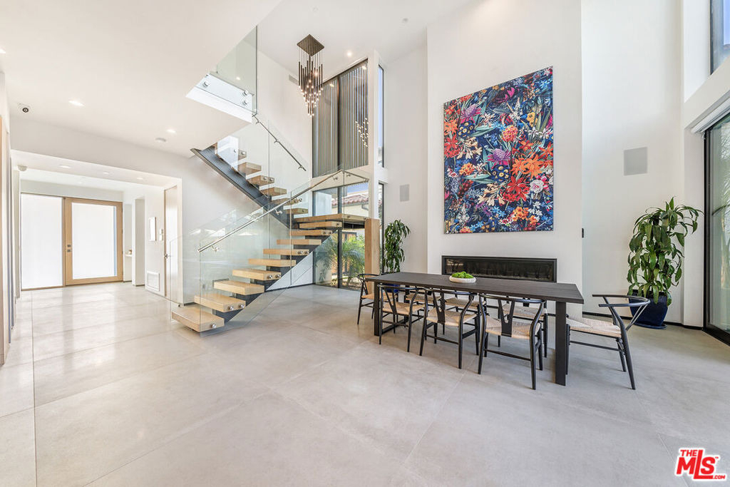 200 N Doheny Drive - Photo 37