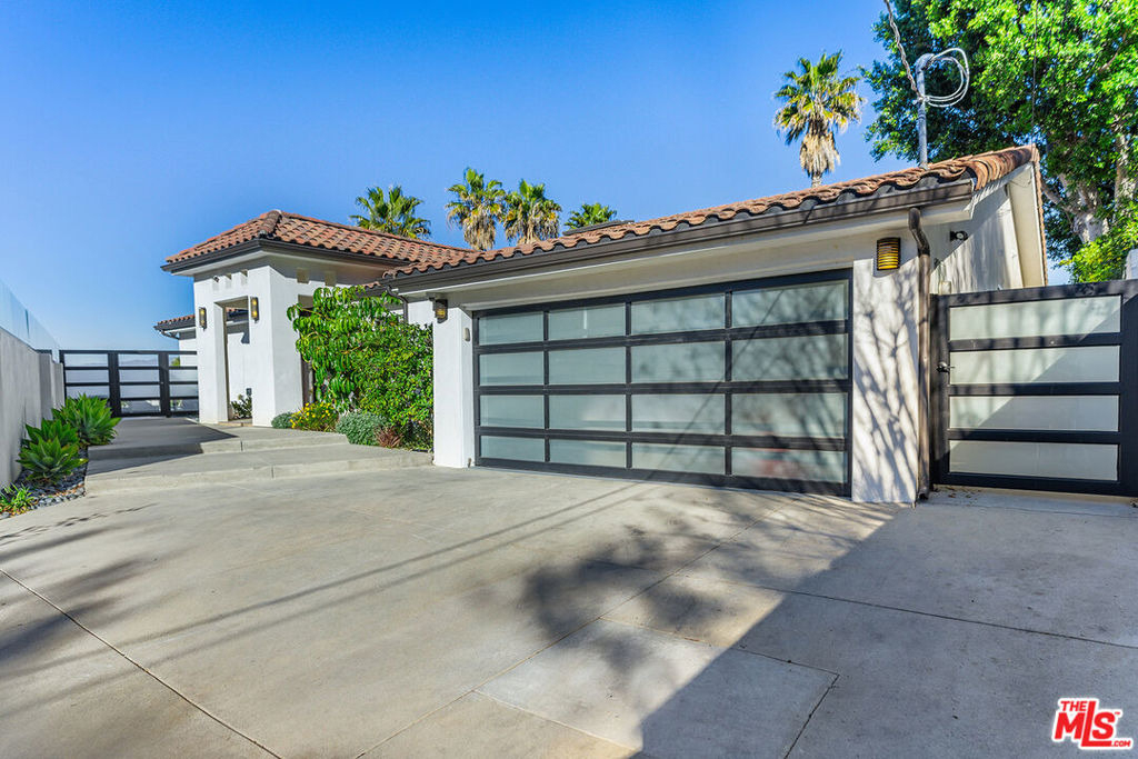10901 Terryview Drive - Photo 1
