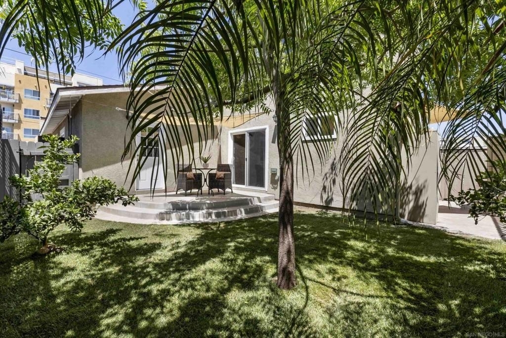 2333 Howard Ave - Photo 23