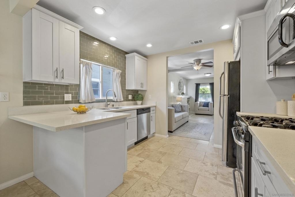 2333 Howard Ave - Photo 7