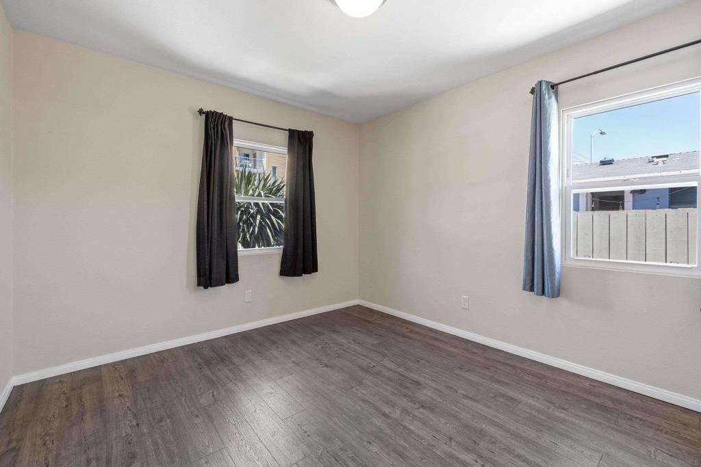 2333 Howard Ave - Photo 21