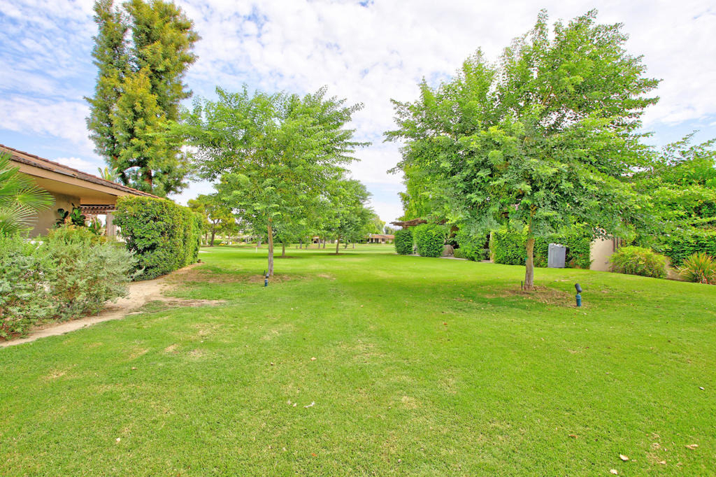 34 Columbia Drive - Photo 2