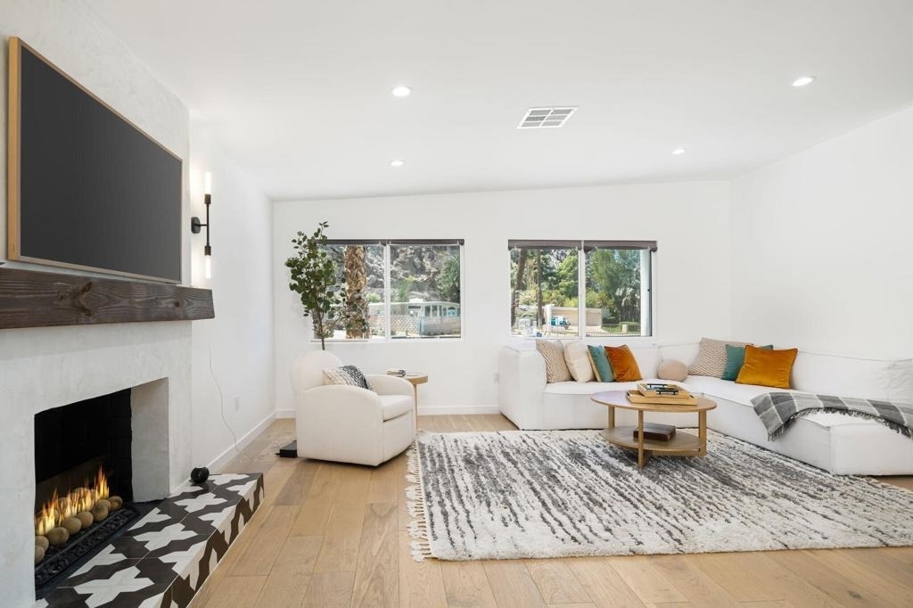 77110 Desi Drive - Photo 2