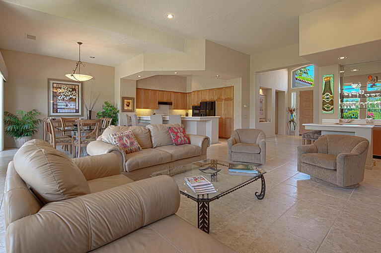 379 Tomahawk Drive - Photo 0