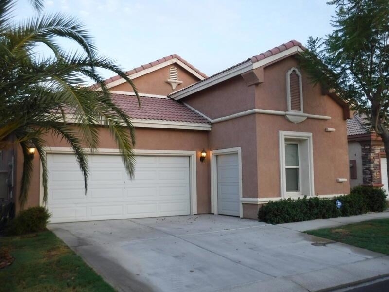 49544 Wayne Street - Photo 0
