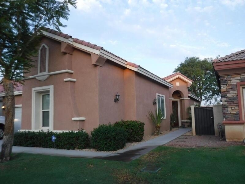 49544 Wayne Street - Photo 1