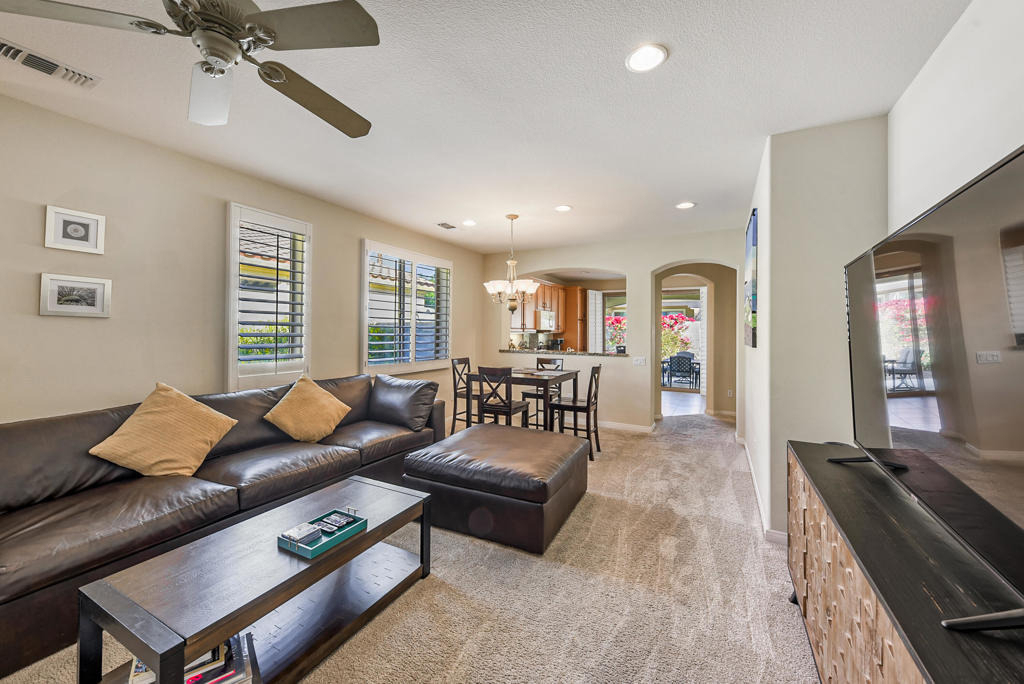 80528 Avenida Camarillo - Photo 2