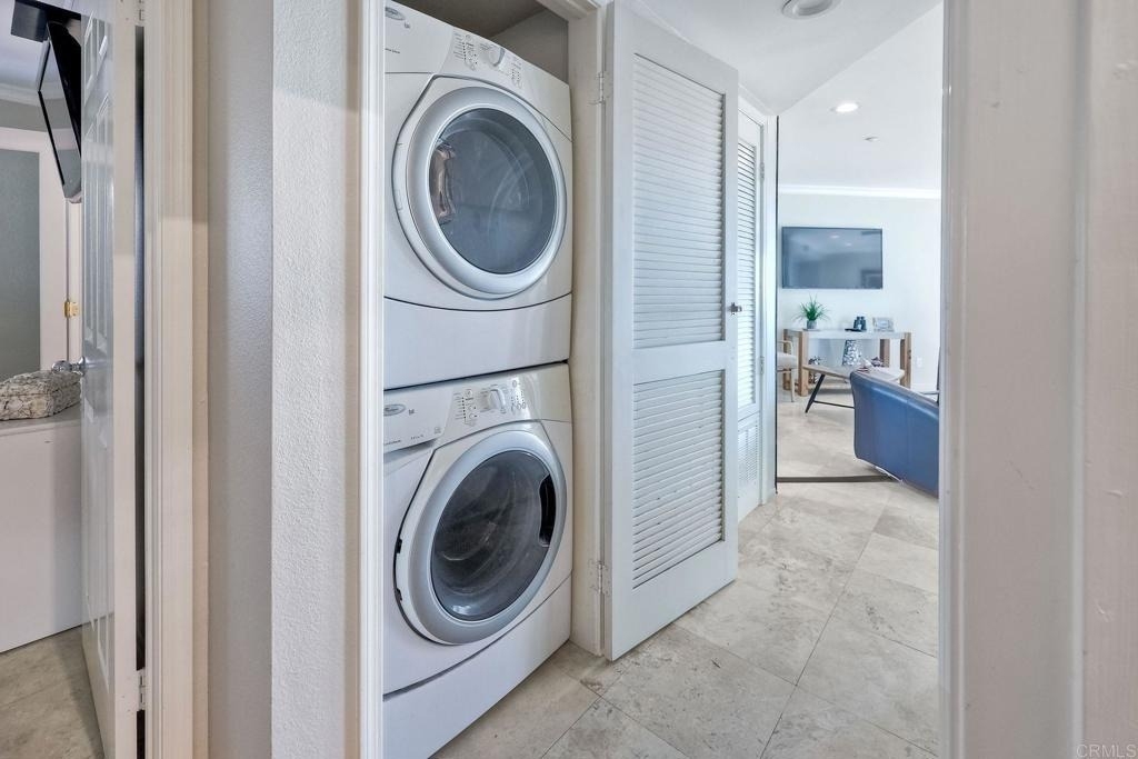 400 N The Strand - Photo 12