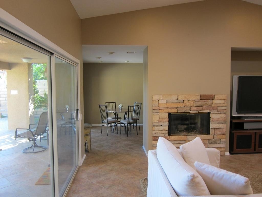 40556 Clover Lane - Photo 9