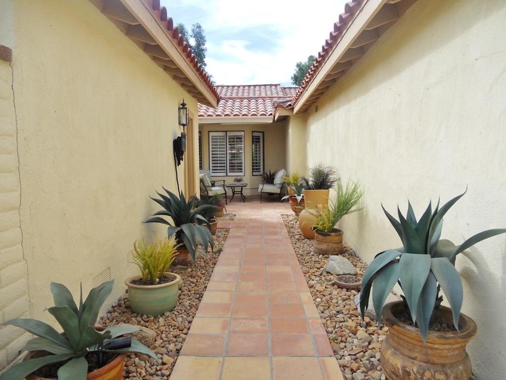 197 Madrid Avenue - Photo 2