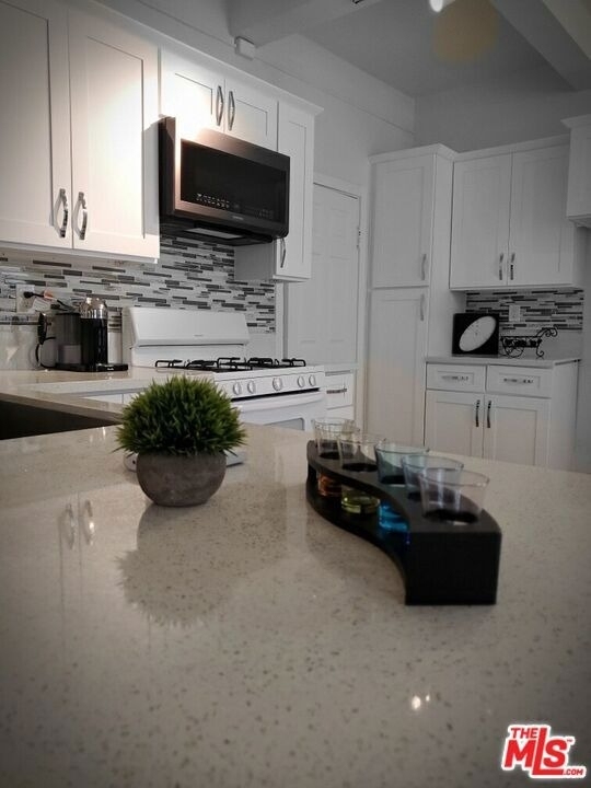 1214 S Norton Avenue - Photo 7
