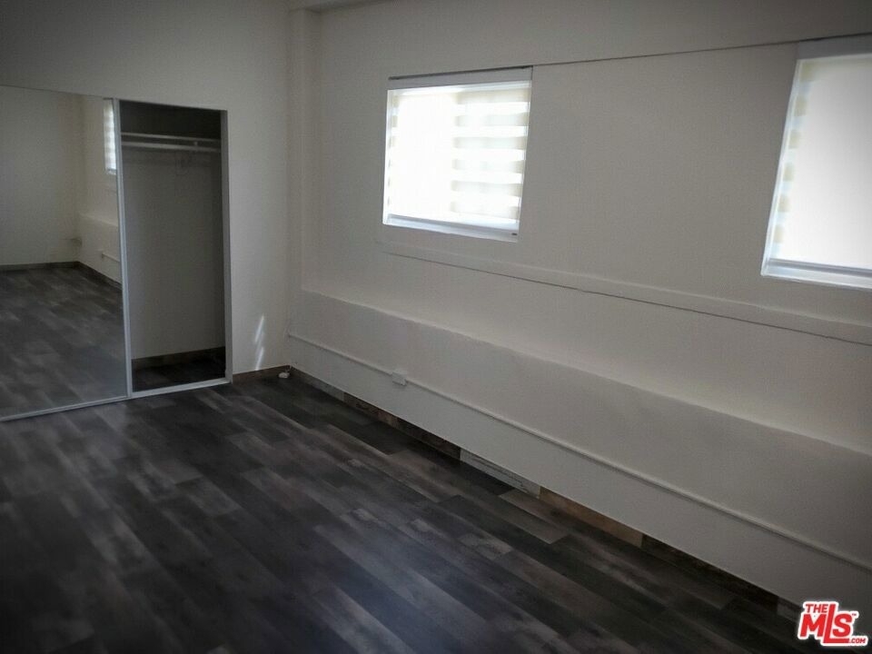1214 S Norton Avenue - Photo 14