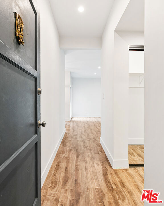 7223 Willoughby Avenue - Photo 1