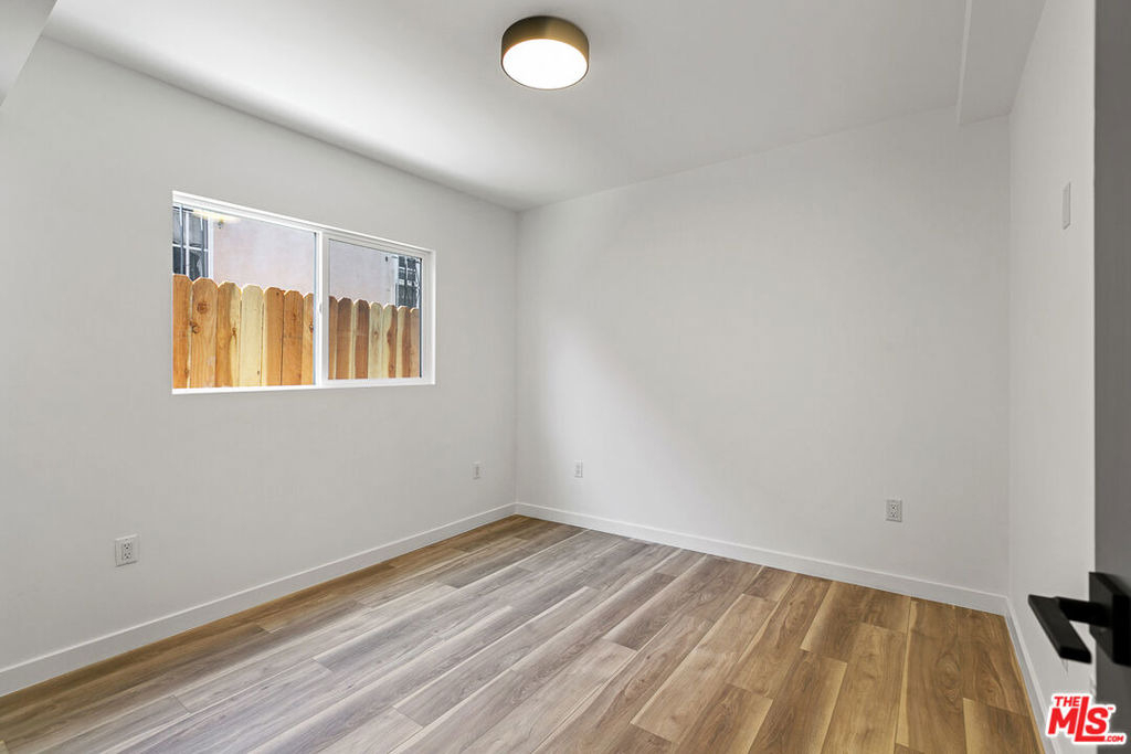 2922 Hauser Boulevard - Photo 8