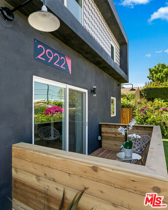 2922 Hauser Boulevard - Photo 0