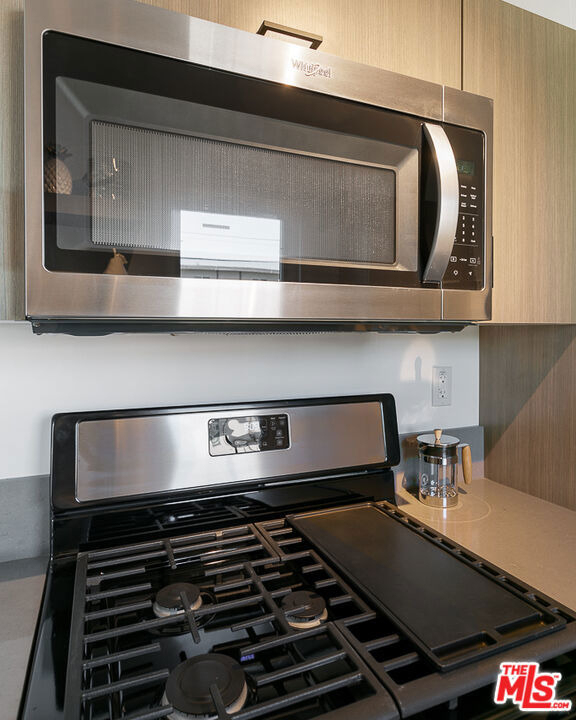 2922 Hauser Boulevard - Photo 5