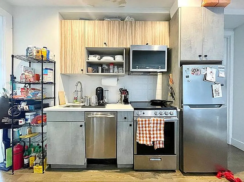961 Seneca Avenue - Photo 4