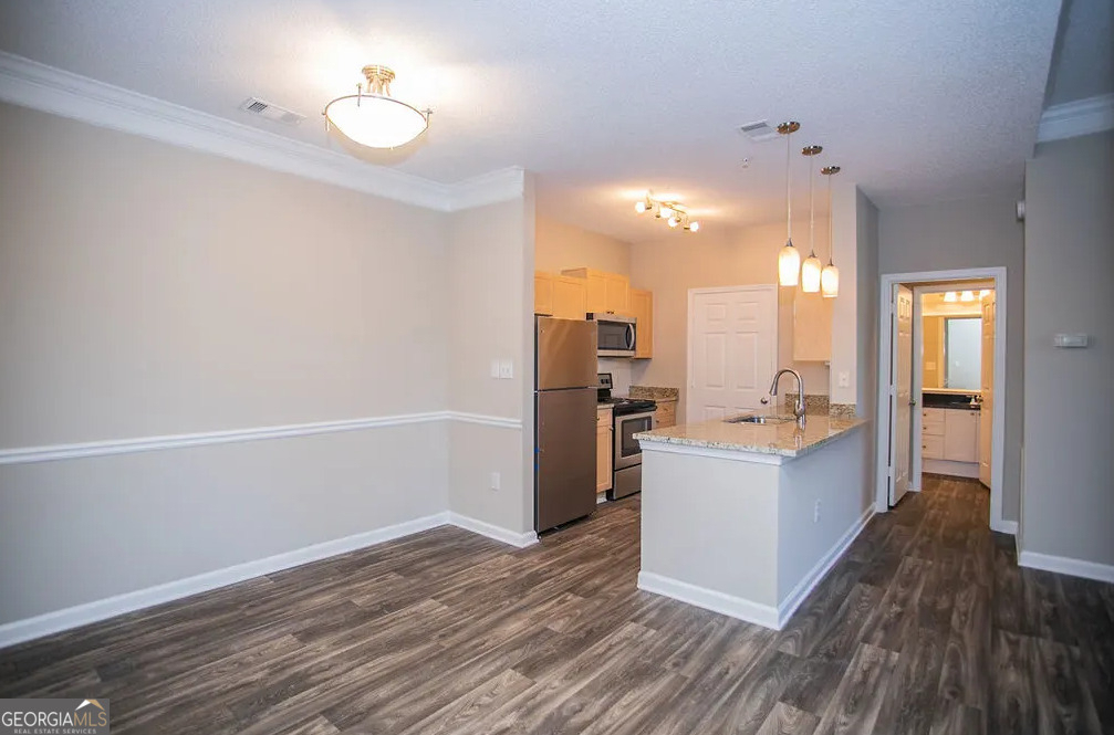 26000 Mill Creek Avenue - Photo 3