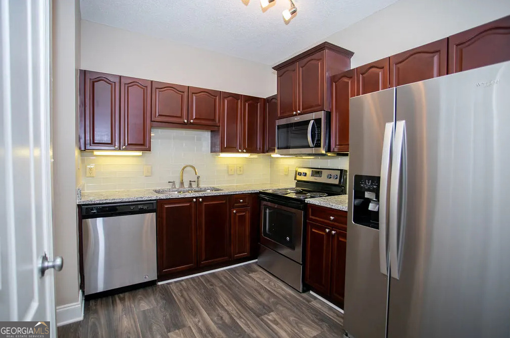 26000 Mill Creek Avenue - Photo 5