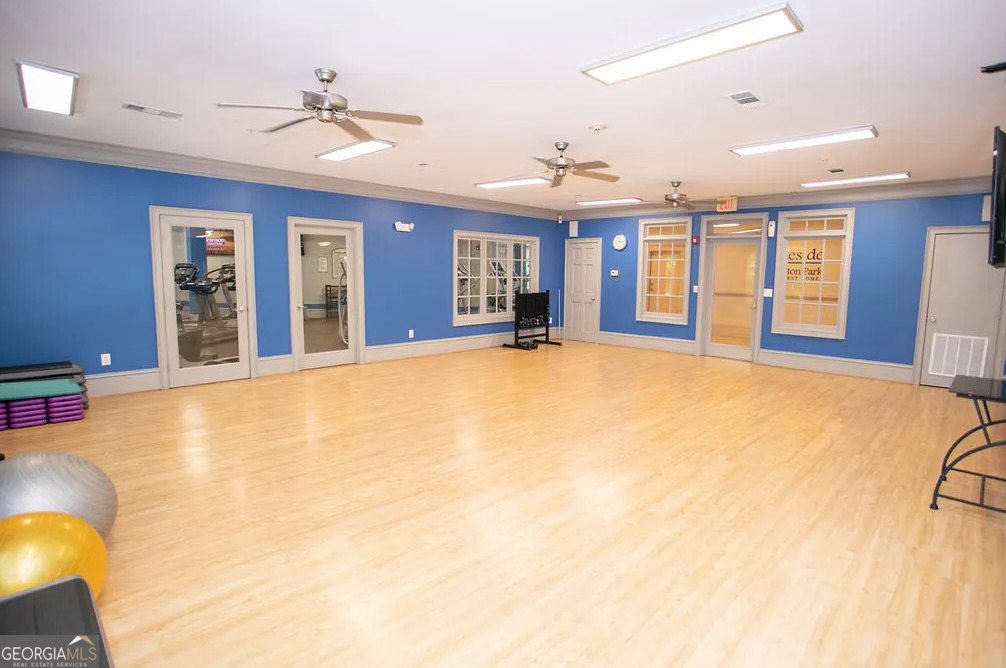 26000 Mill Creek Avenue - Photo 22