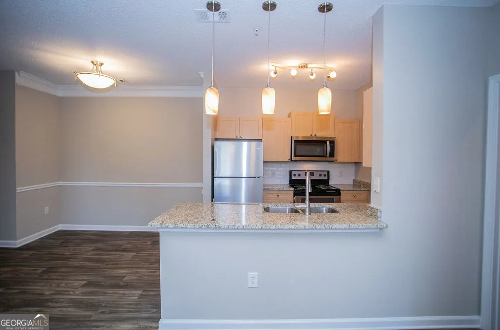 26000 Mill Creek Avenue - Photo 1
