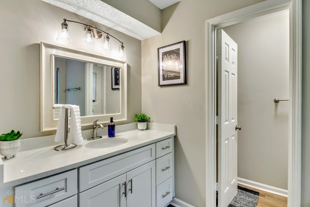 2025 Winsburg Drive Nw - Photo 21