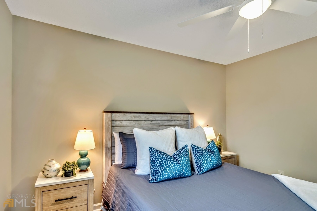 2025 Winsburg Drive Nw - Photo 12